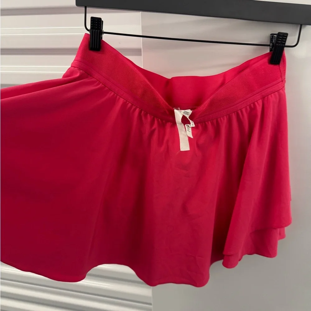 Lululemon fuchsia pink tennis skirt with built in shorts - Picture 13 of 13
